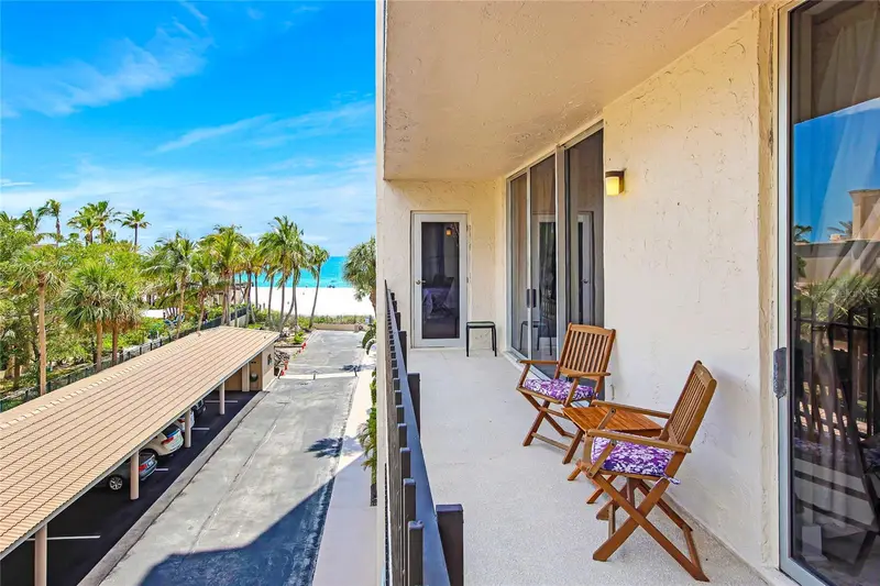 1212 Benjamin Franklin Dr #303, FL