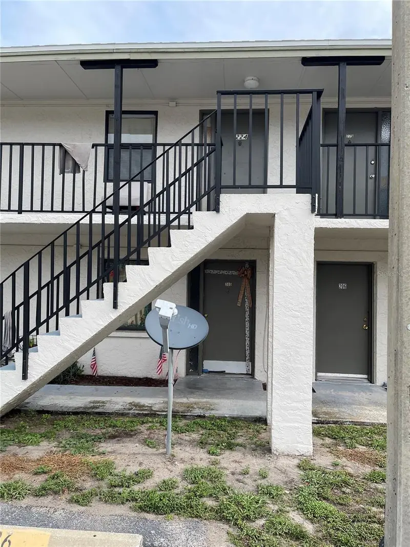 2154 Bradford St #205, FL