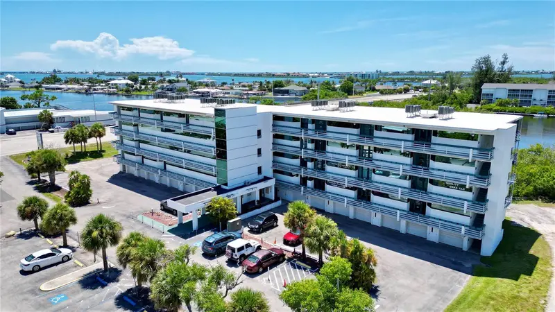 1460 S Mccall Rd #3f, FL