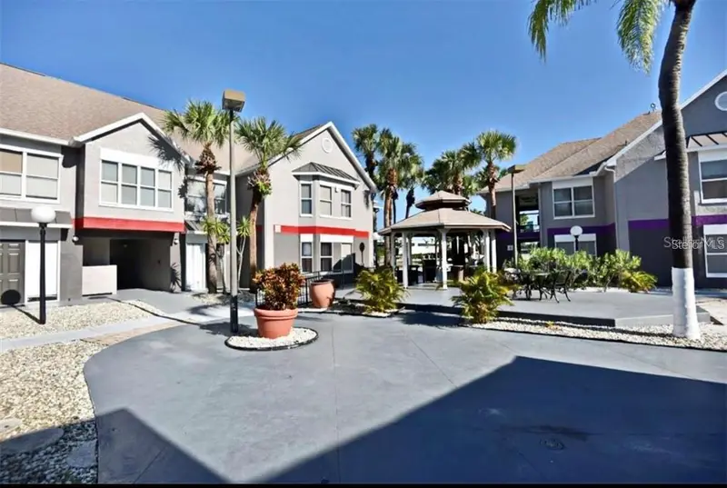 3100 Parkway Blvd #315, FL