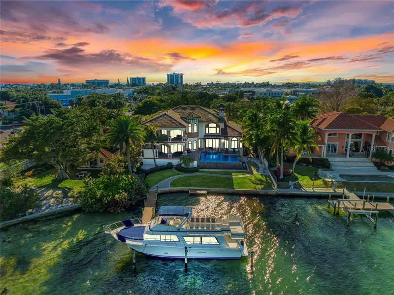 14 Washington Drive, FL