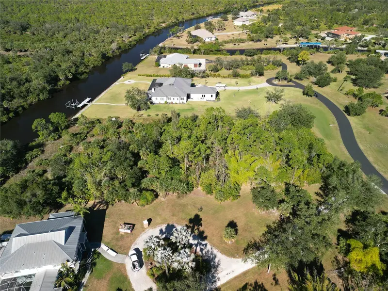 3670 Como St, FL