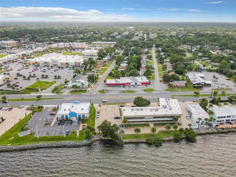 2300 S Washington Ave, FL