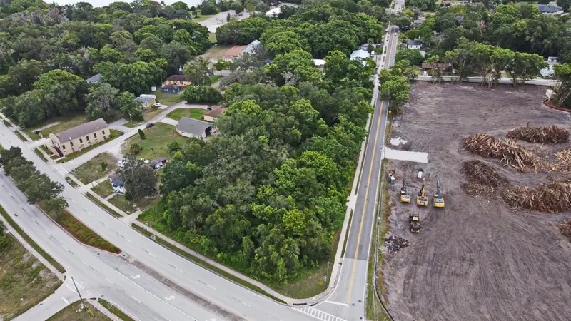 S Ronald Reagan Blvd, FL