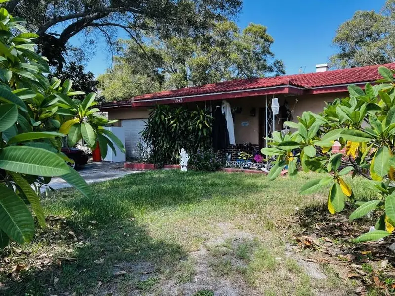 1942 Alton Dr, FL