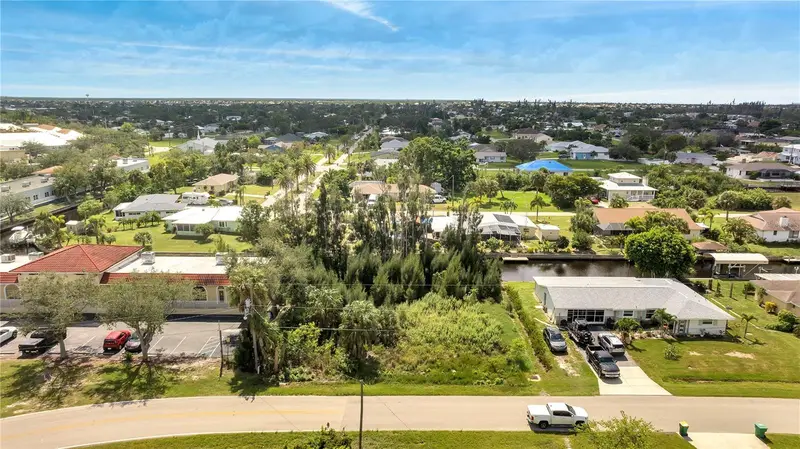 215 Pompano Ter, FL
