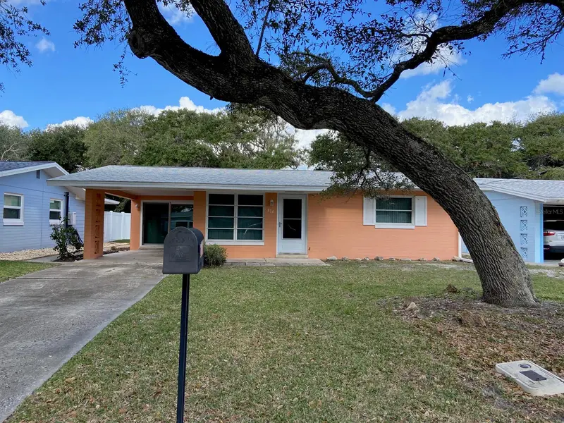 814 E 10th Ave, FL