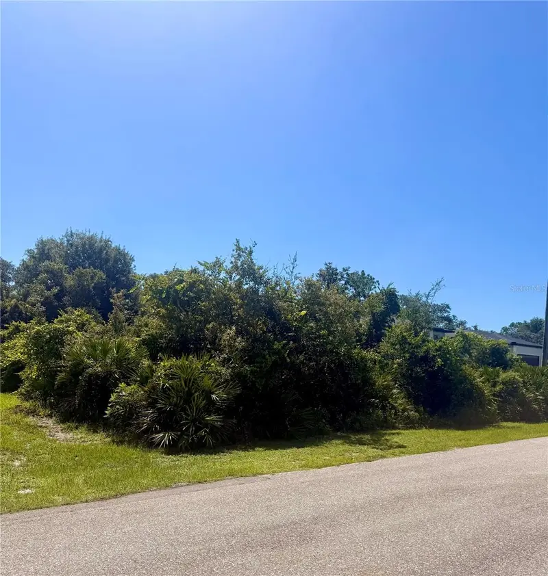2228 Wakefield St, FL