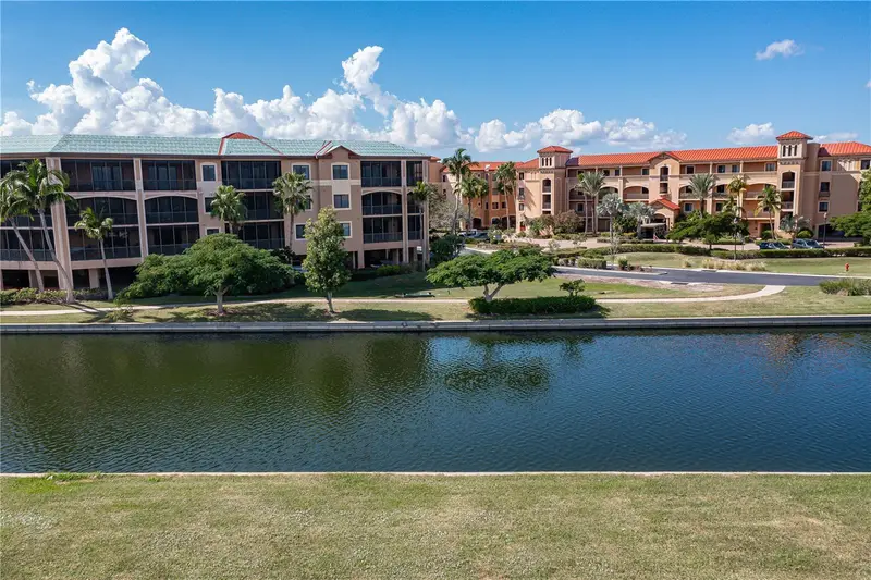 83 Colony Point Dr, FL