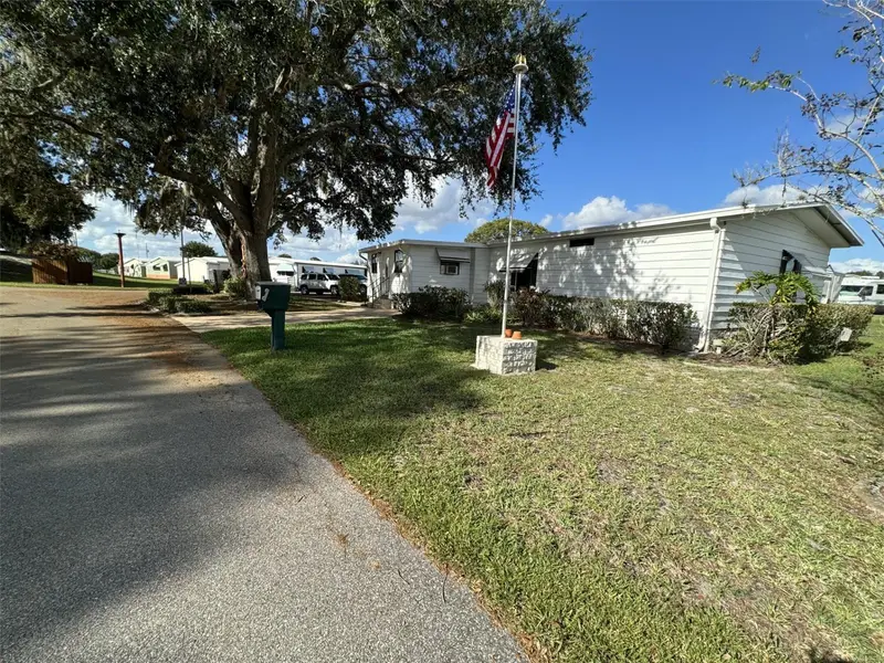 9000 Lake Point Blvd, FL