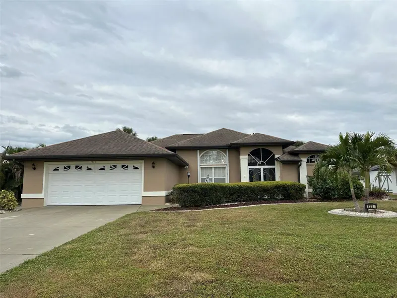 1238 Yorkshire St, FL