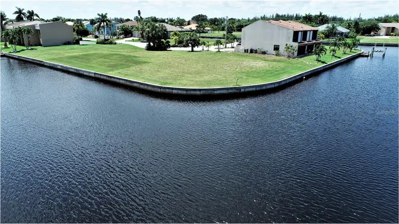 1447 Mediterranean Dr, FL