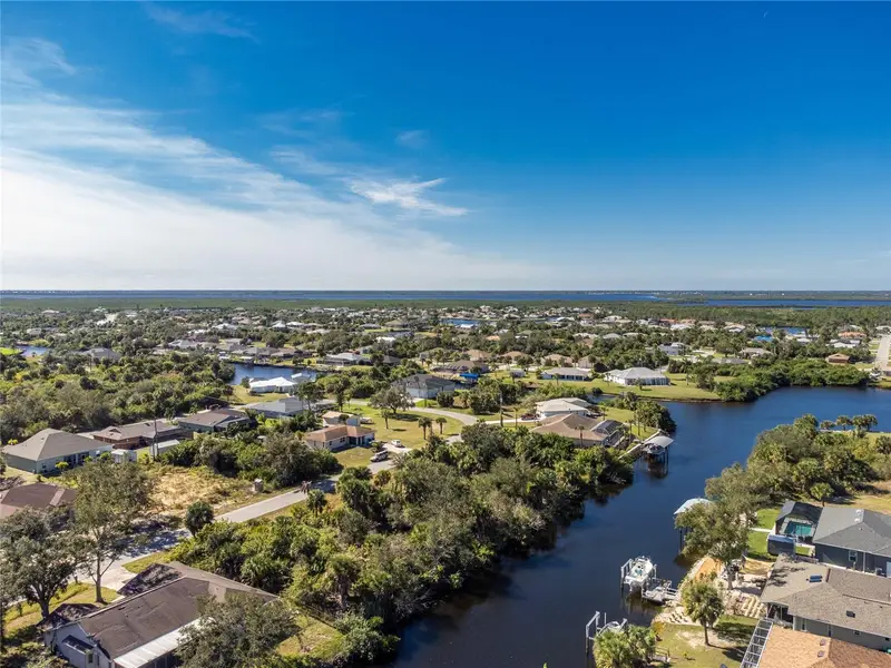17324, 17332, 17340 Gulfspray Cir, FL