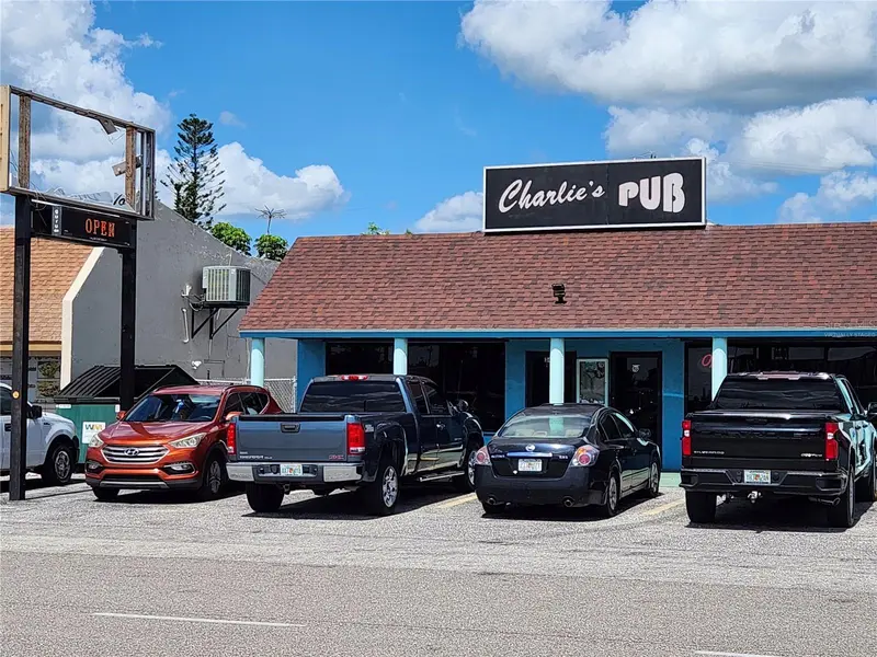 3496 Tamiami Trl, FL