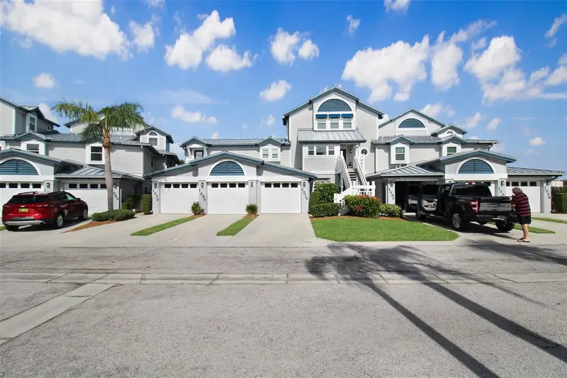 1389 Siesta Bayside Dr #1389-F, FL
