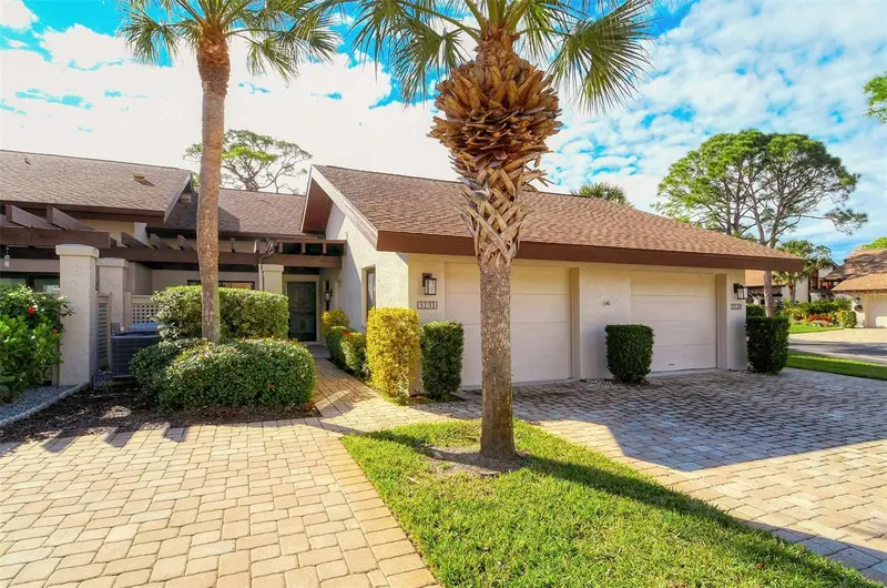 3131 Windrush Bourne #22, FL