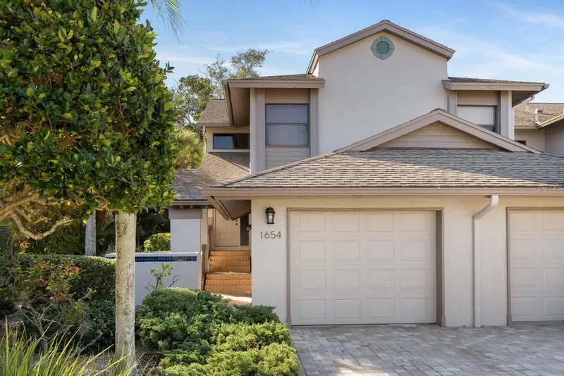 1654 Starling Dr #201, FL