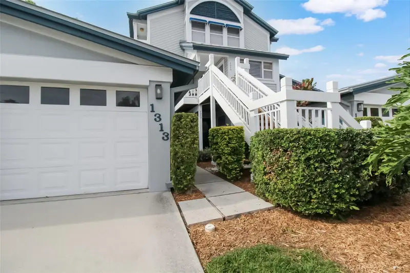 1313 Siesta Bayside Dr #1313-D, FL