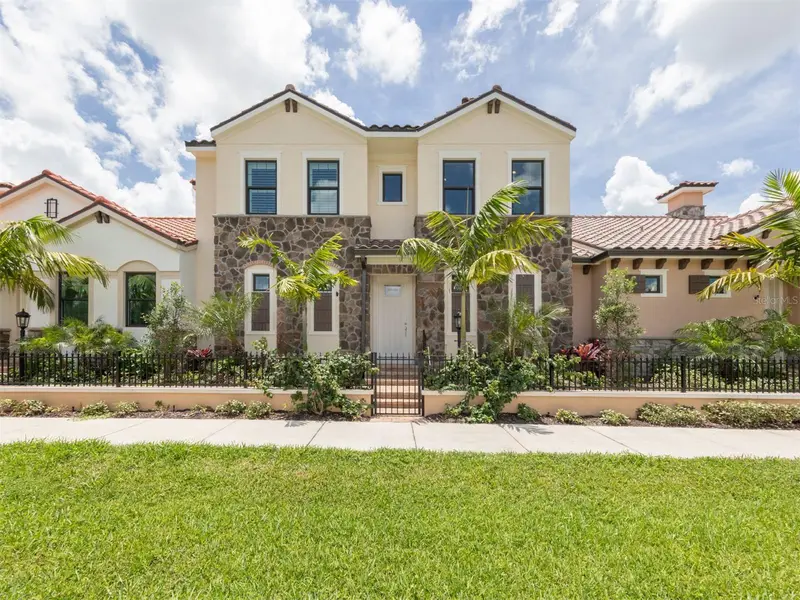 922 E Venice Ave, FL