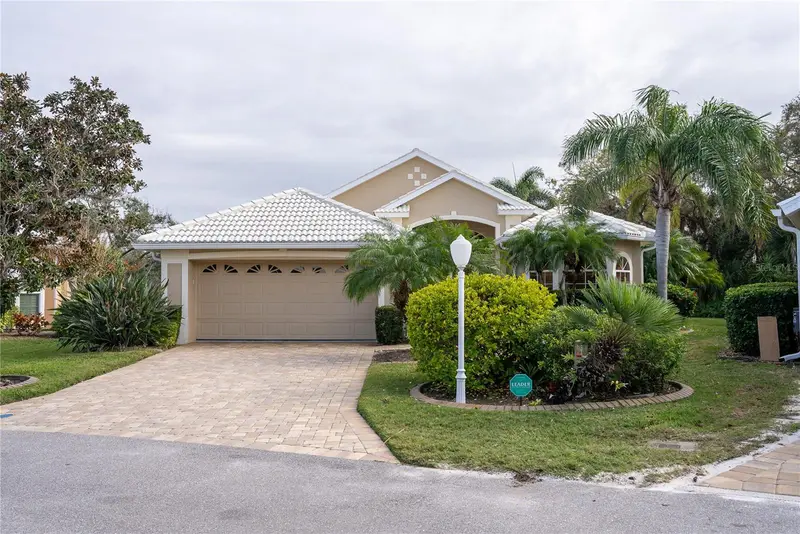 326 Saint George Ct #14, FL