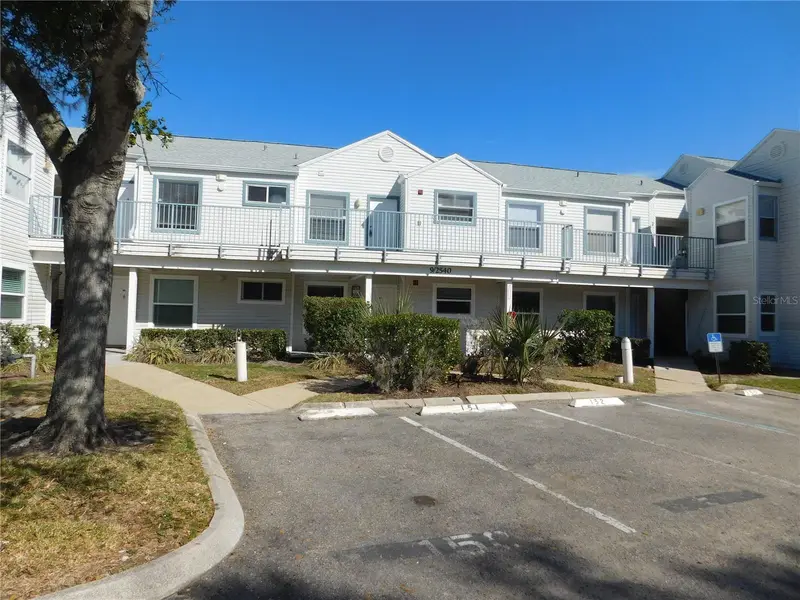 2540 Woodgate Blvd #204, FL