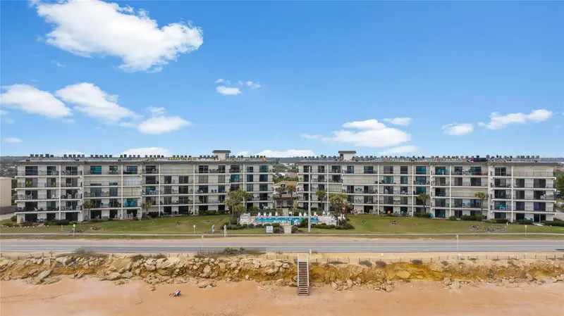 2700 Ocean Shore Blvd #111, FL