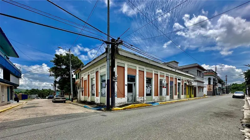 58 MuñOz Rivera Esq Corchado, PR