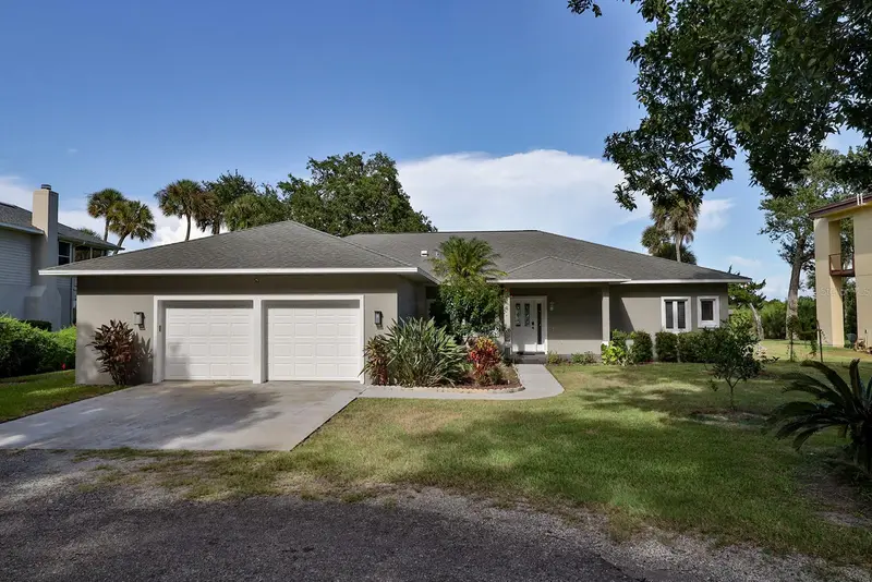 2437 Swordfish Ln, FL