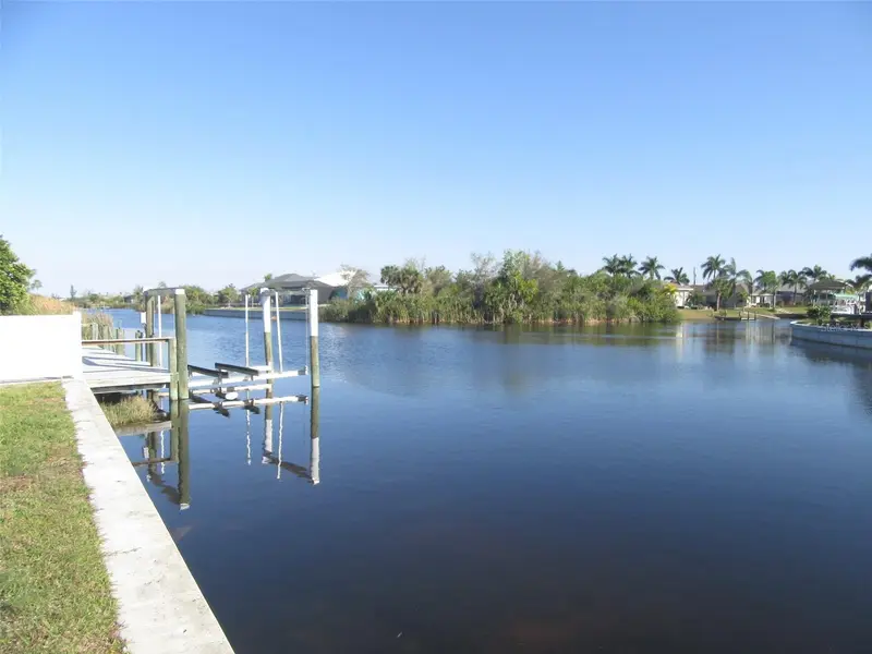9572 Singer Cir, FL