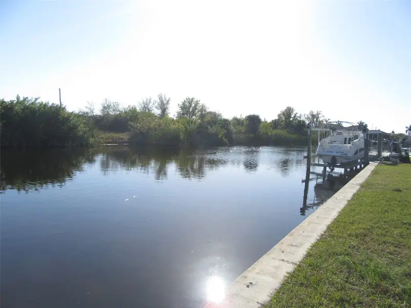 9572 Singer Cir, FL