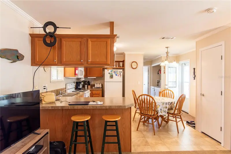 3 Edam St, FL