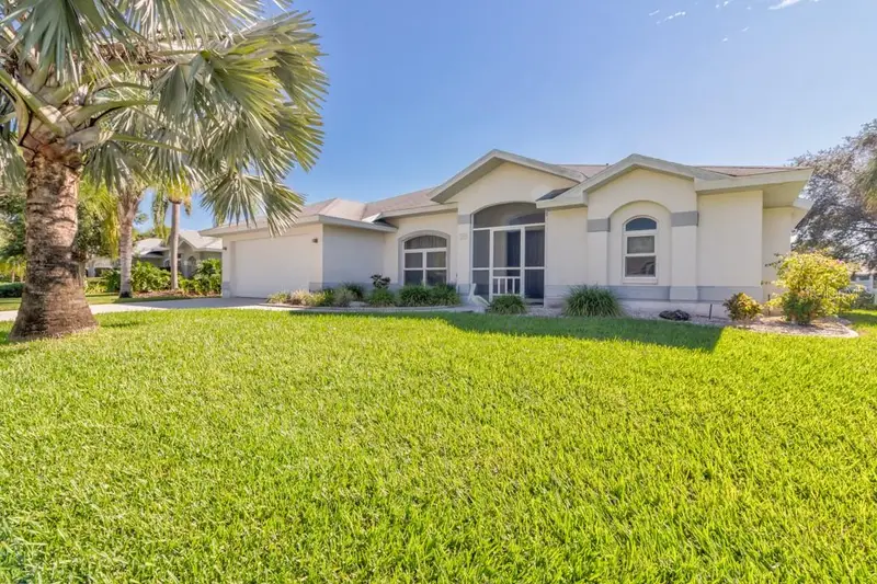 26 Long Meadow Ln, FL