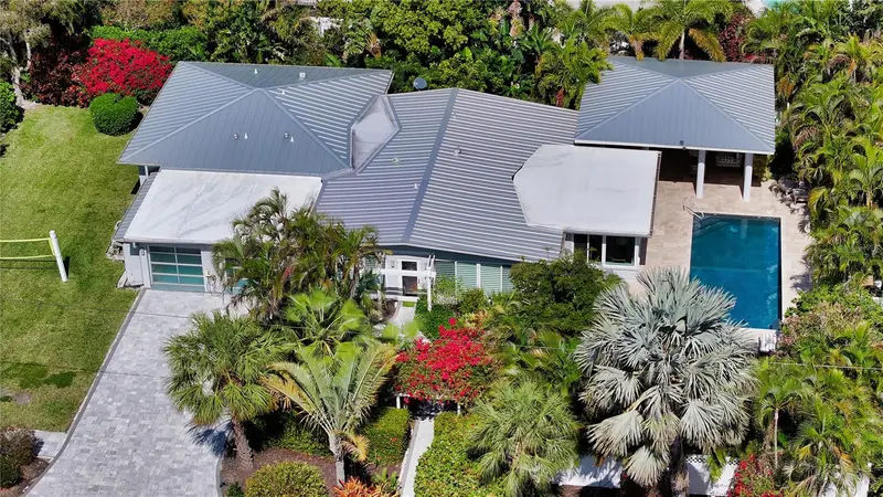 425 Mckinley Dr, FL