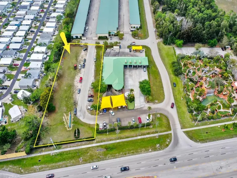 S Tamiami Trl, FL