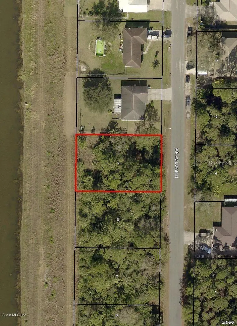 544 Hobart Ave Nw, FL
