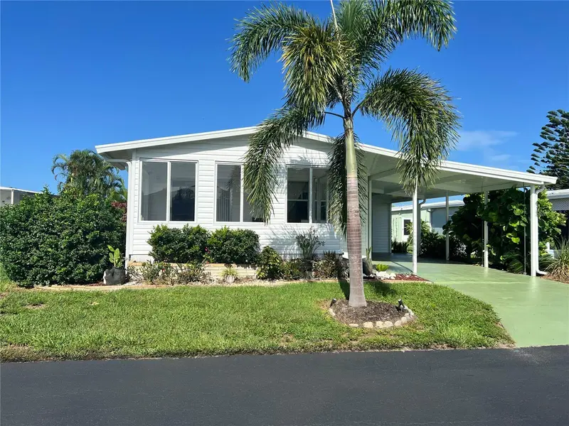 7 S Esplanade St, FL