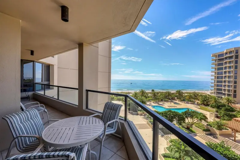 1211 Gulf Of Mexico Dr #405, FL