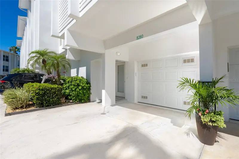 8280 Harborside Cir, FL
