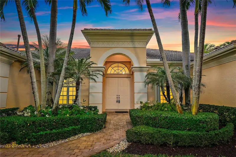 133 Mystic Ln, FL