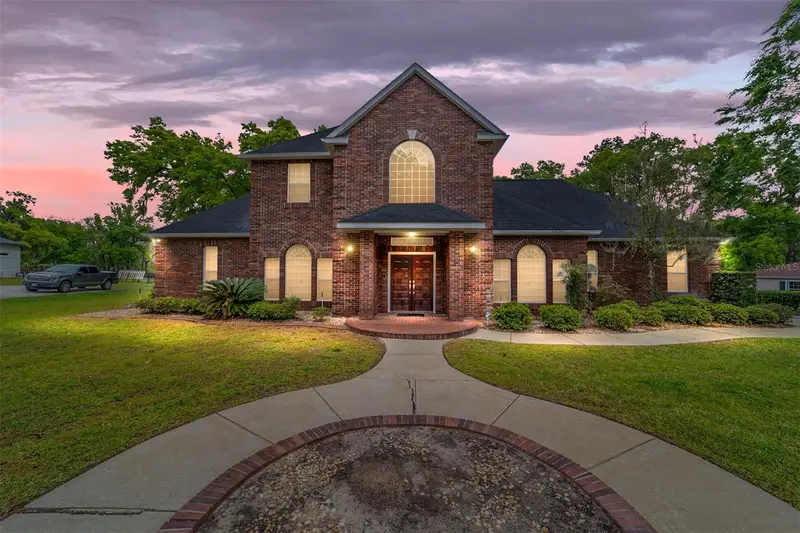 7086 Se 12th Cir, FL