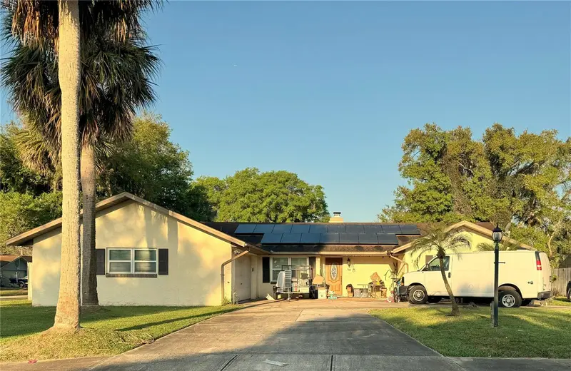 748 Merrimac Dr, FL