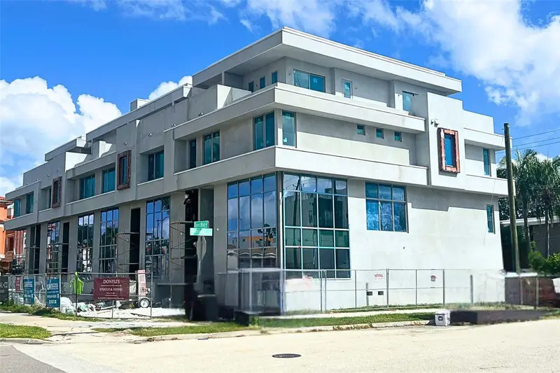 85 Davis Blvd #A, FL