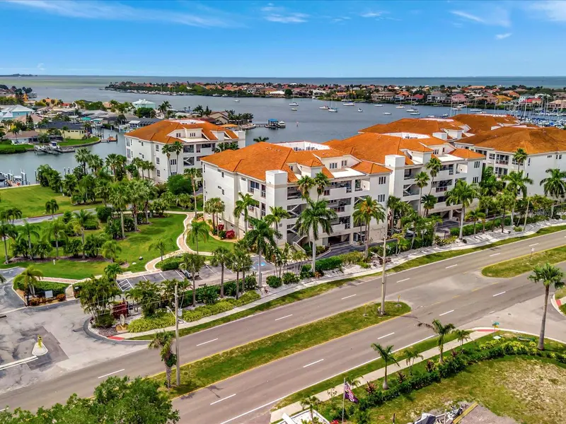 1022 Bellasol Way #5302, FL