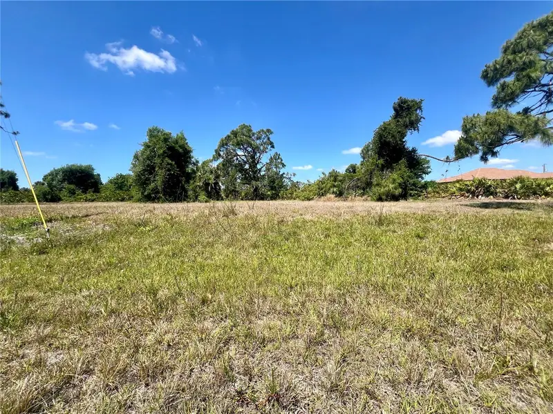 36 Coxswain Dr, FL