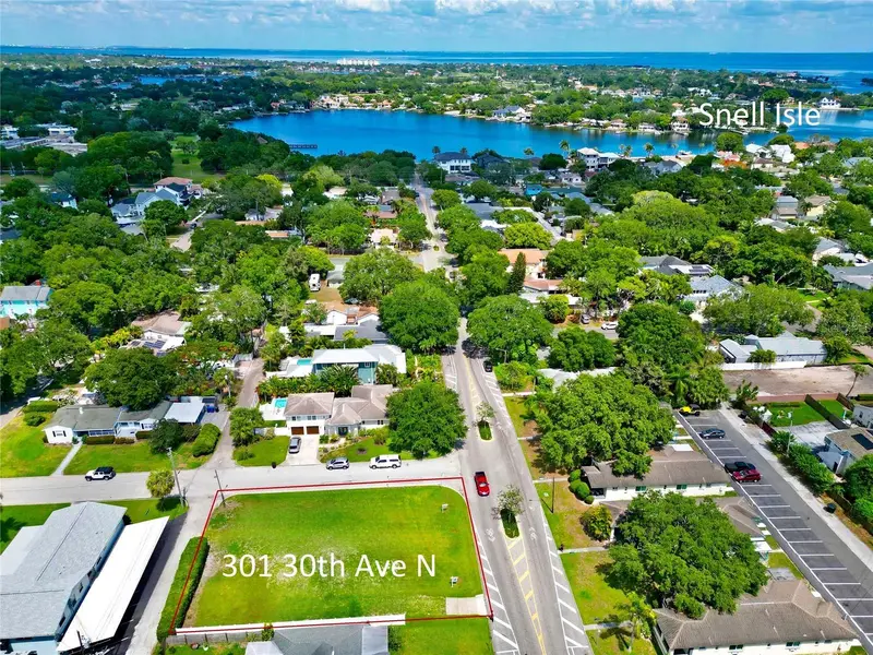 301 30th Ave N, FL