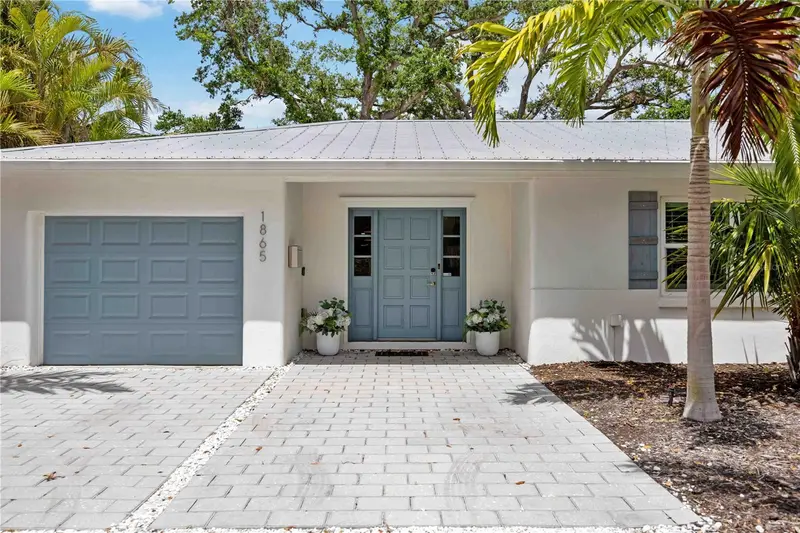 1865 Orchid St, FL