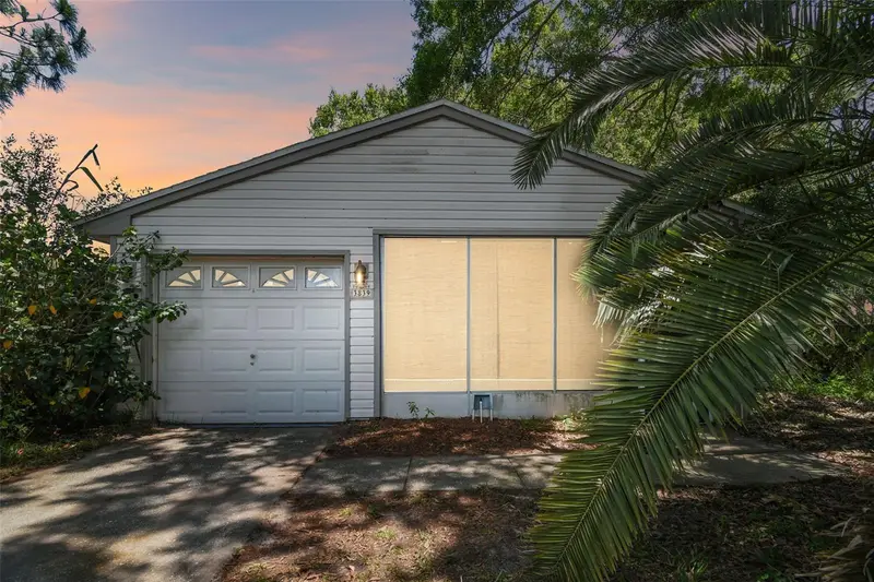 3839 Berkshire Ct, FL
