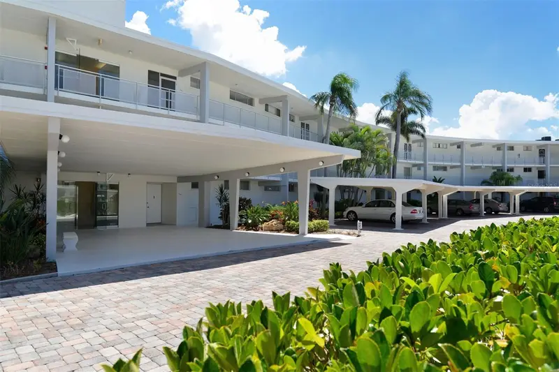 100 Sands Point Rd #324, FL