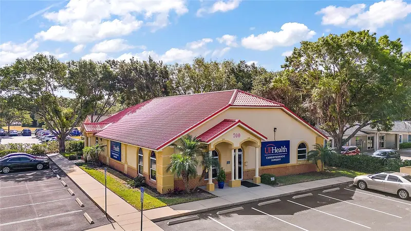 700 Doctors Ct, FL