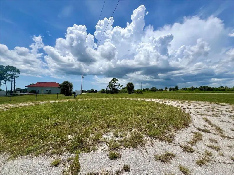 32 Teak Ln, FL